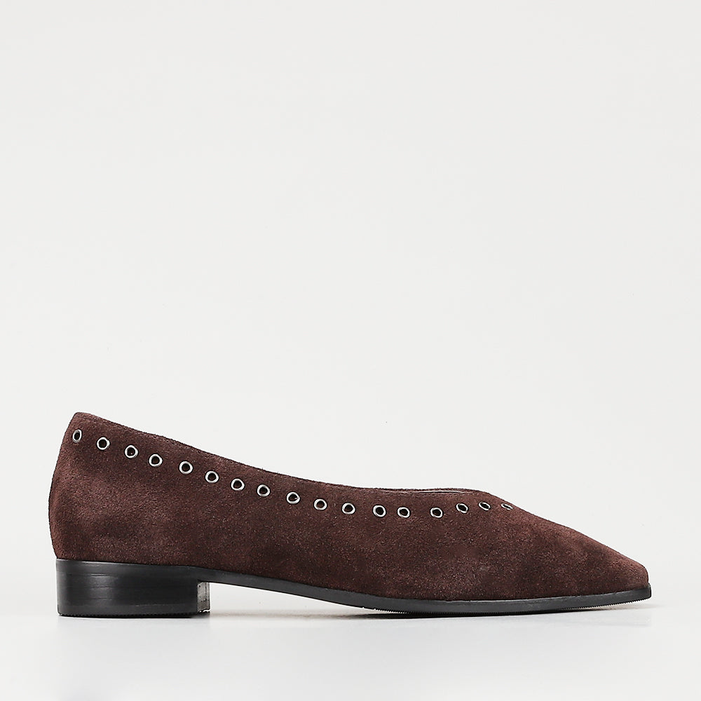 Lucia - Chocolate Suede - LE SANSA