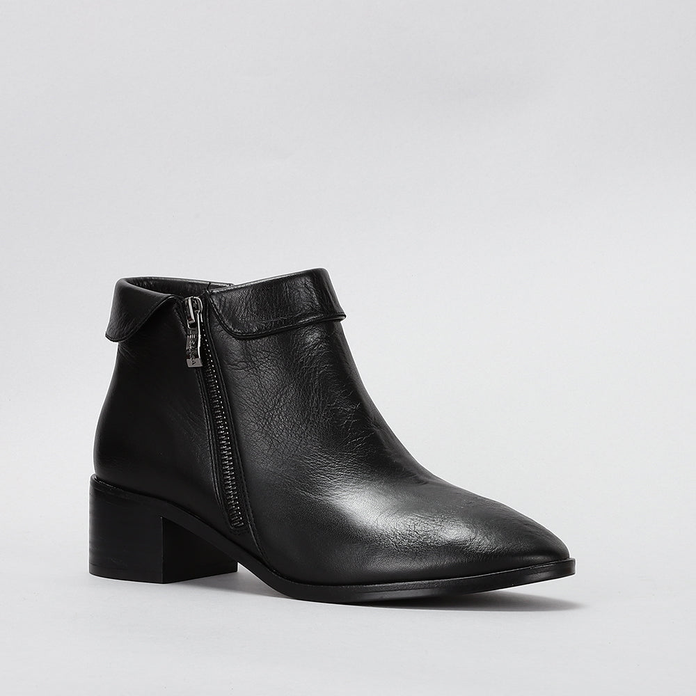 Reno - Black - LE SANSA