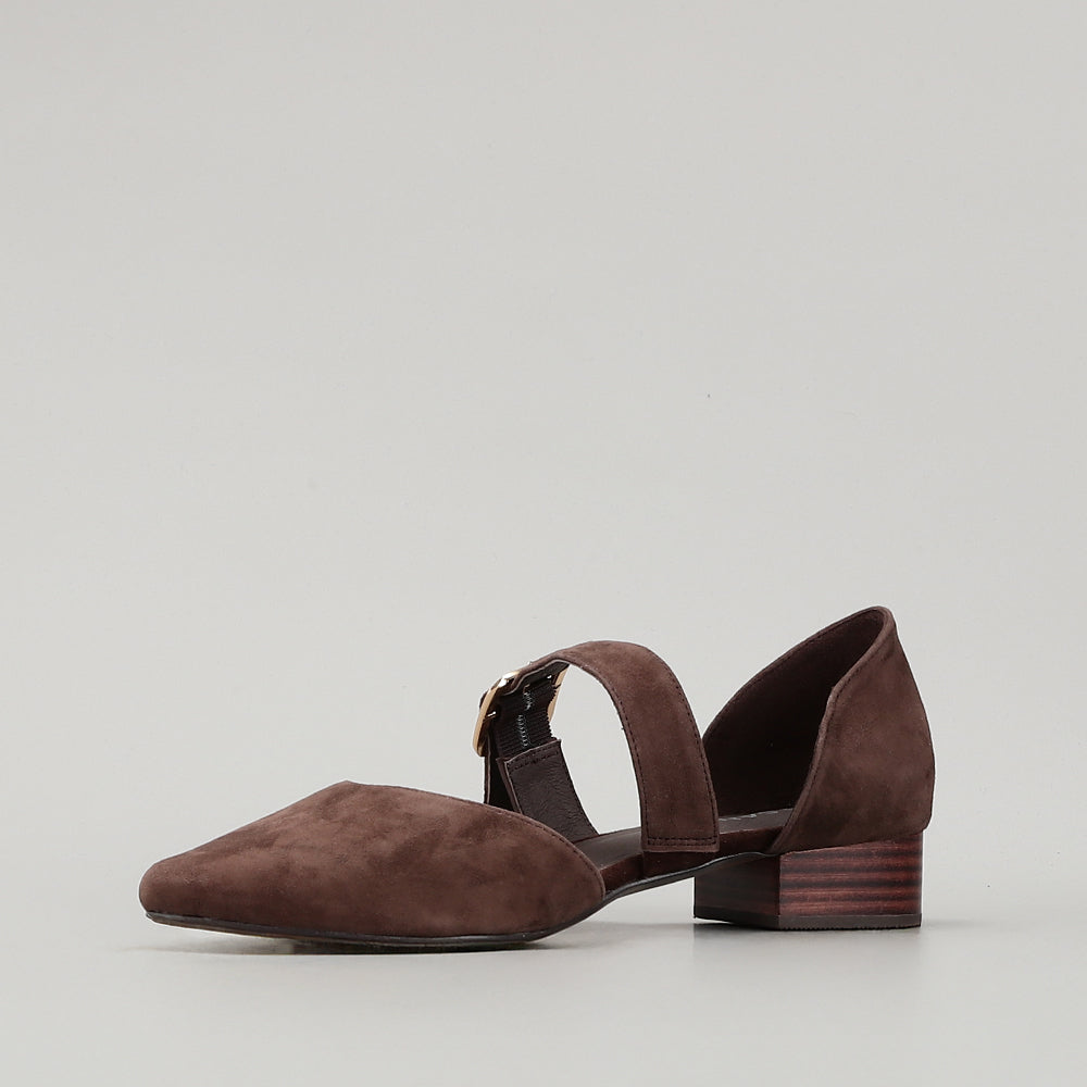 Boost - Chocolate Suede - LE SANSA