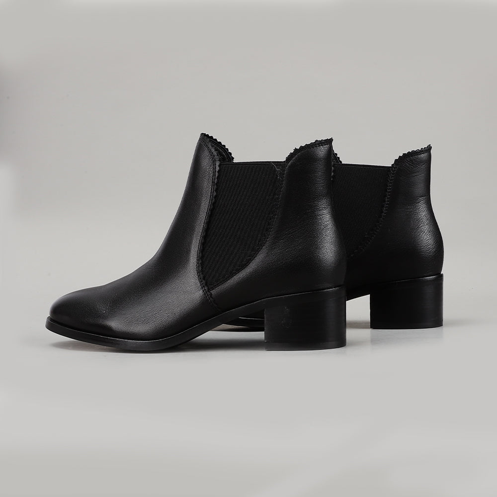 Rodeo - Black - LE SANSA