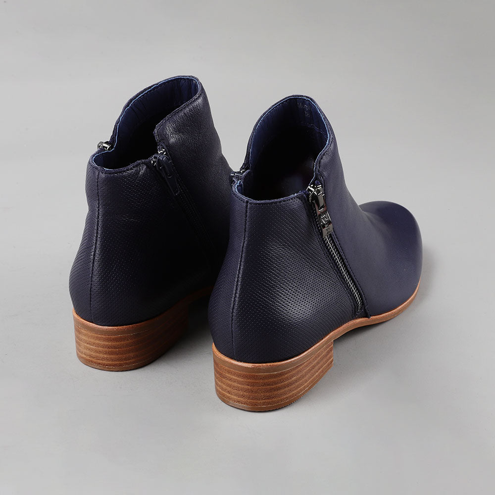 Murphy - Navy - Le Sansa