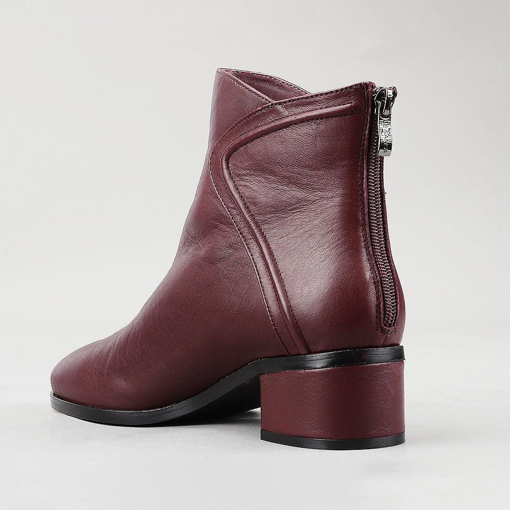 Revelle - Burgundy - Le Sansa