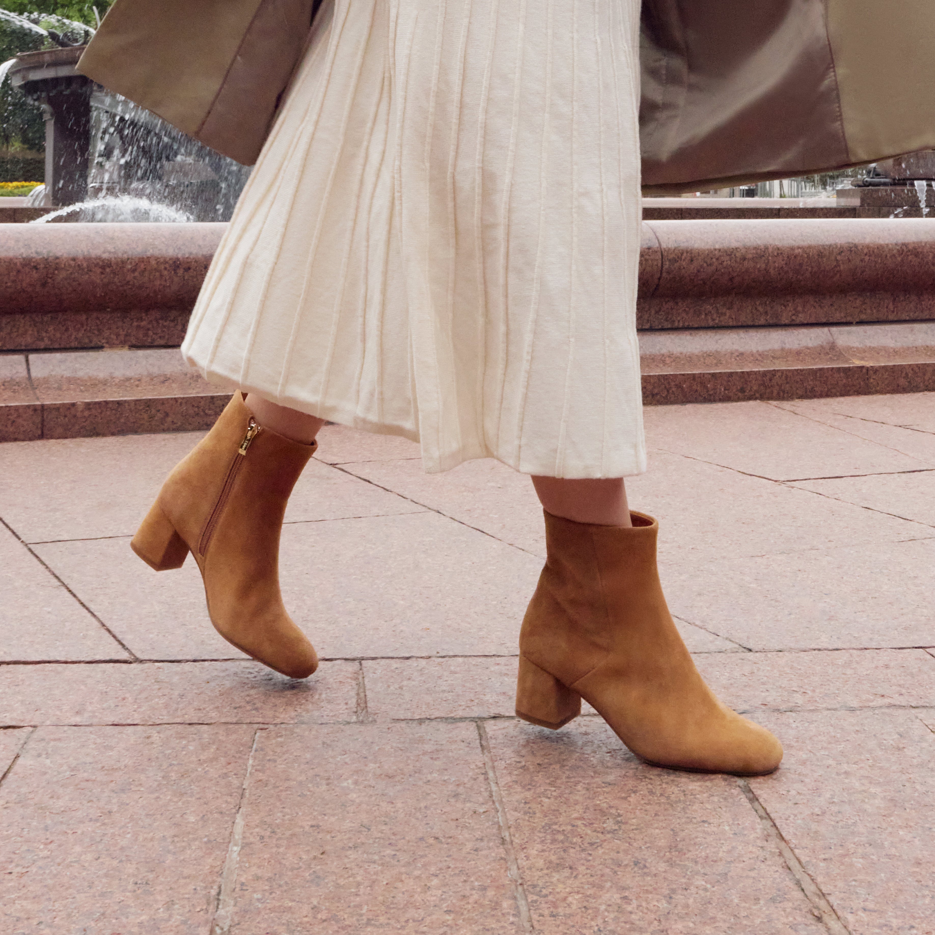 Rocket - Butterscotch Suede - Le Sansa