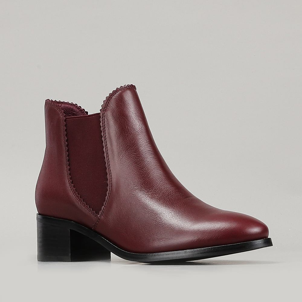 Rodeo - Burgundy - LE SANSA