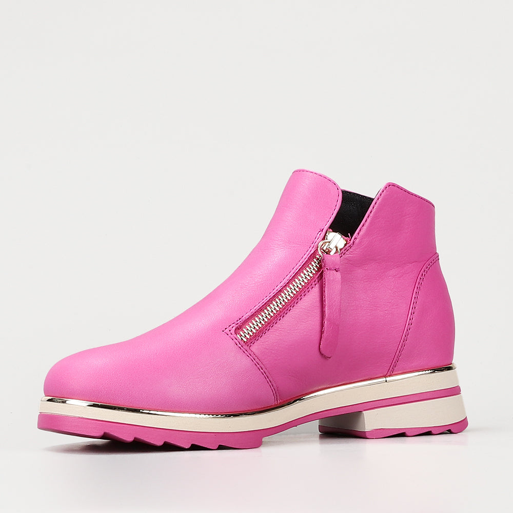 Basel - Hot Pink - LE SANSA