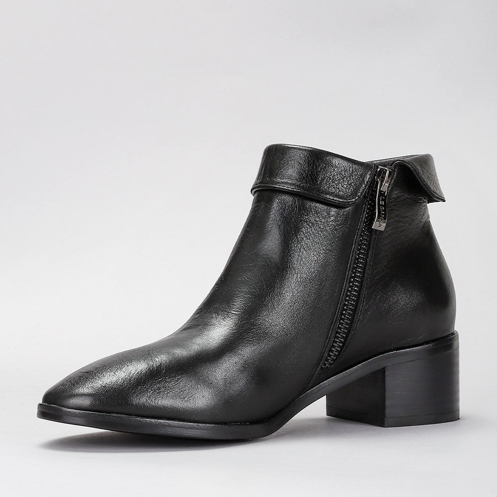Reno - Black - LE SANSA