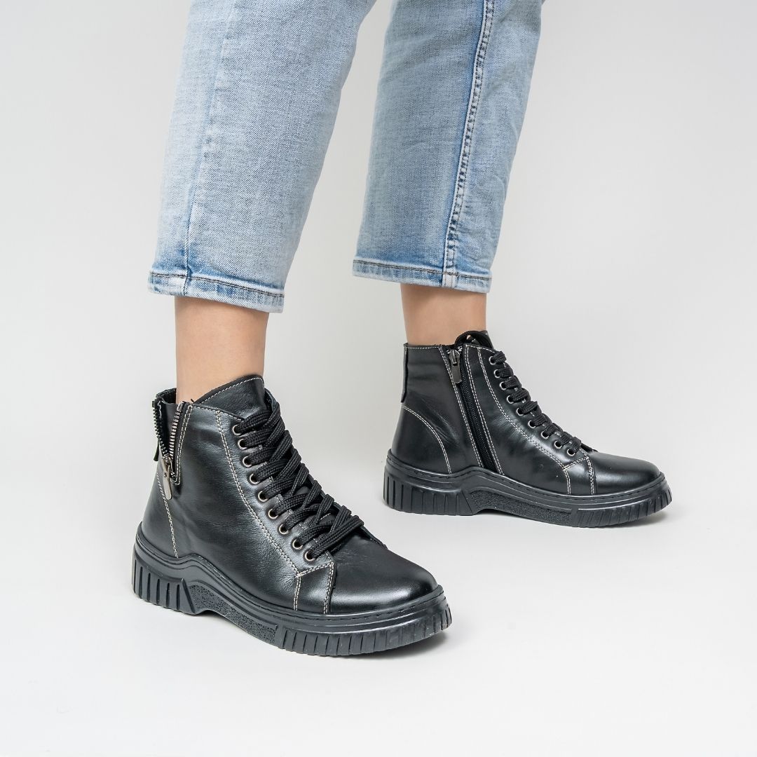 Madison - Black - LE SANSA