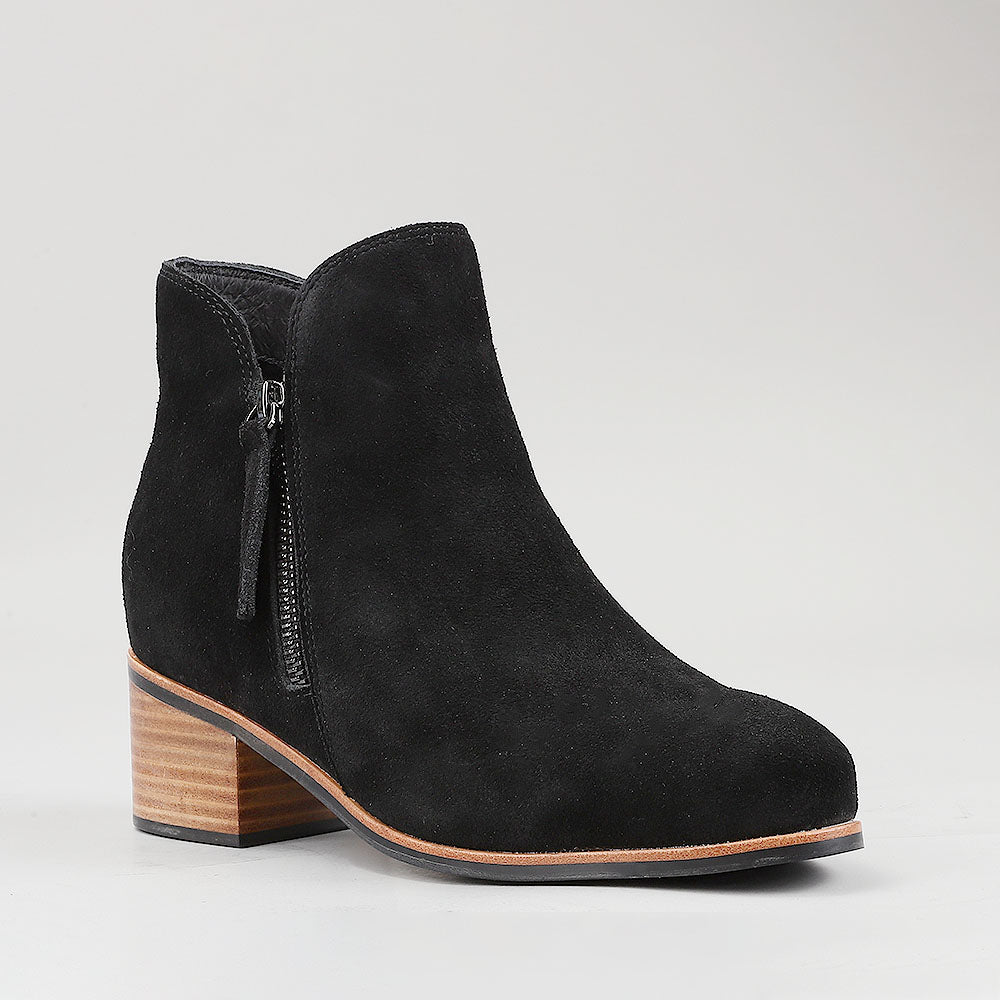 Oxley 2.0 - Black Suede - Naked Arches