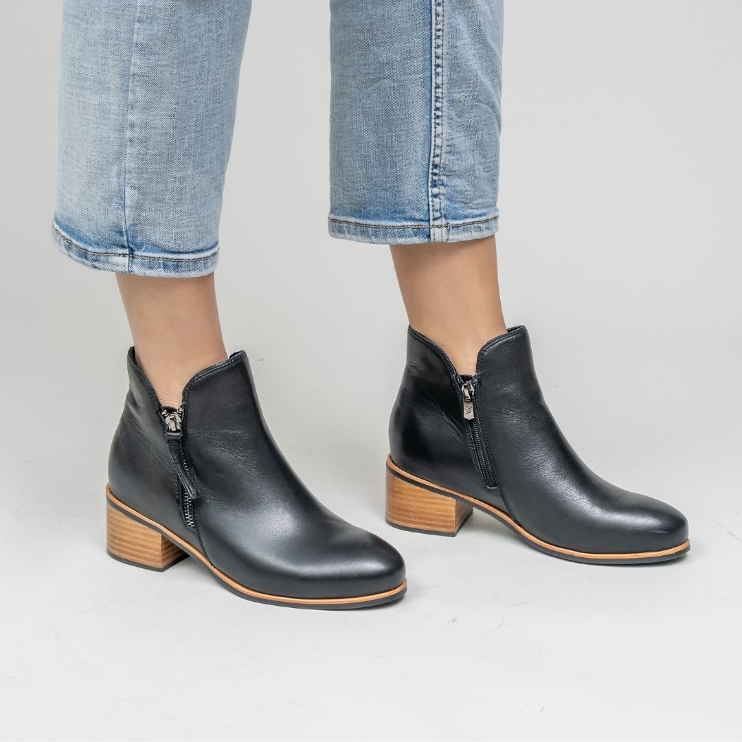 Oxley 2.0 - Black - Naked Arches