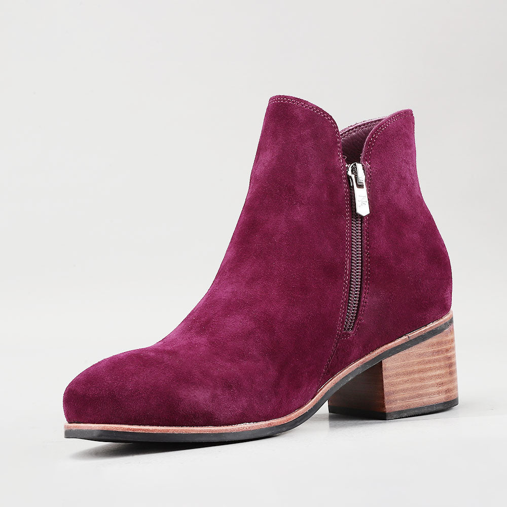 Oxley 2.0 - Burgundy Suede - Naked Arches