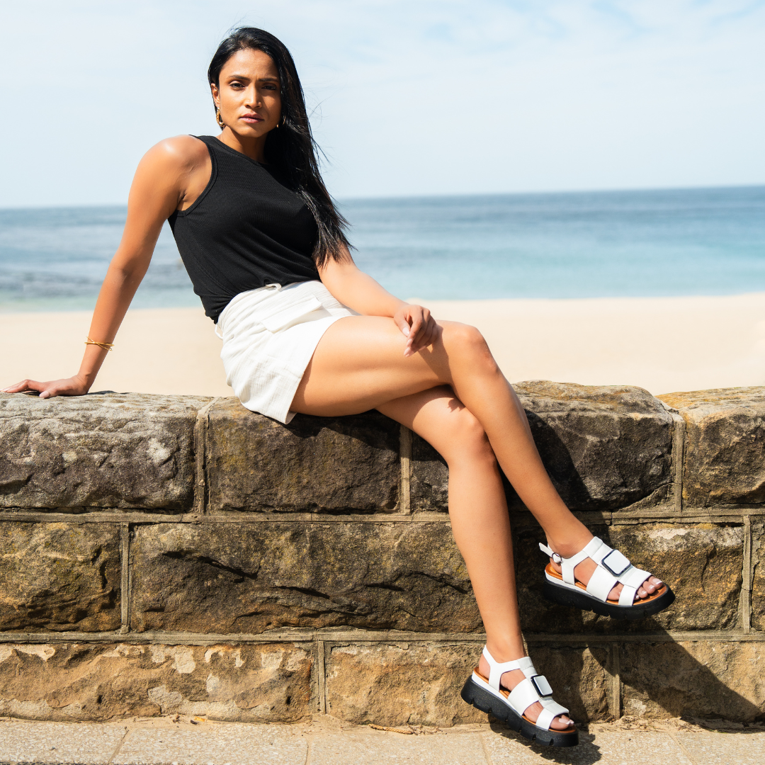 HINDI - White/Black Sole - LE SANSA